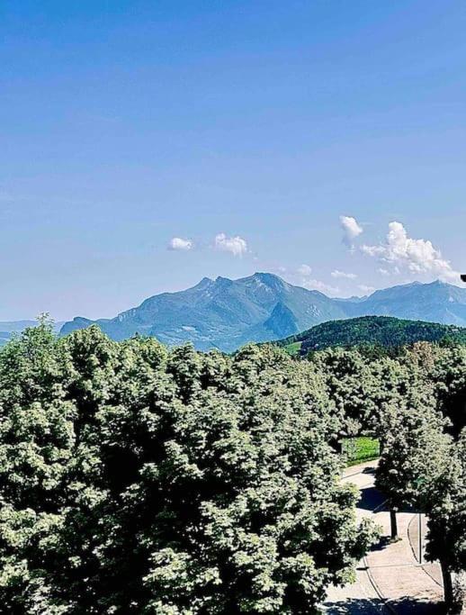 Logement Cosy Belle Vue, Reposant, Teletravail Apartment Saint-Nizier-du-Moucherotte Екстериор снимка
